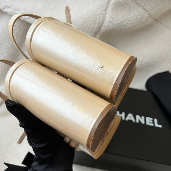 Auth Chanel Classic CC Logo Beige Patent Leather Wedge Sandals- Size 36 - Picture 12 of 12